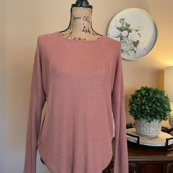 Hippie Rose Rose Dolman Sleeve Top - Picture 6 of 15